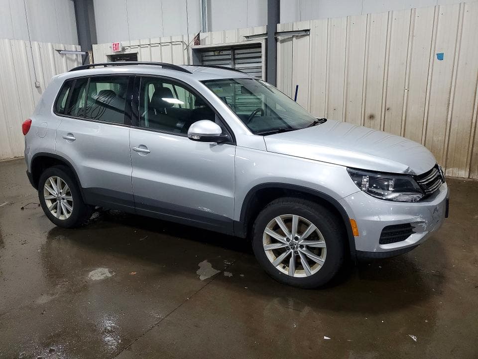 2017 VOLKSWAGEN TIGUAN S S 4