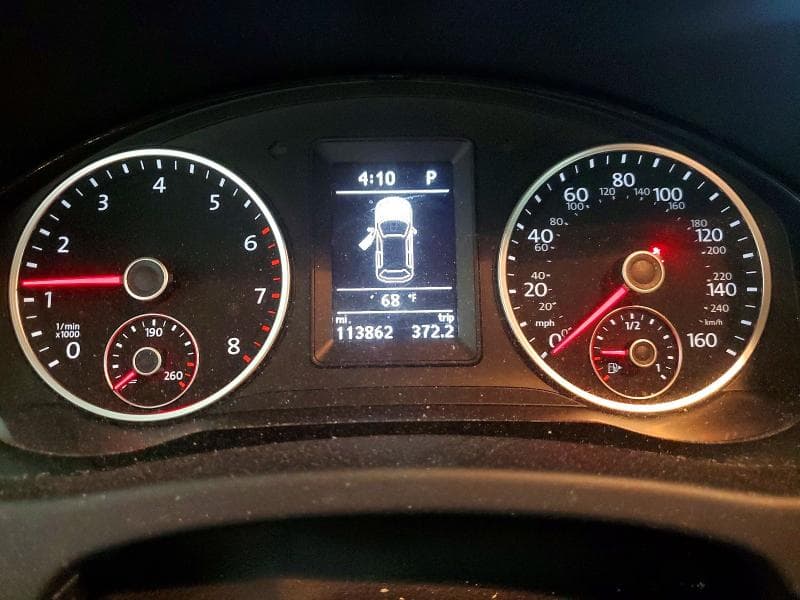 2017 VOLKSWAGEN TIGUAN S S 9