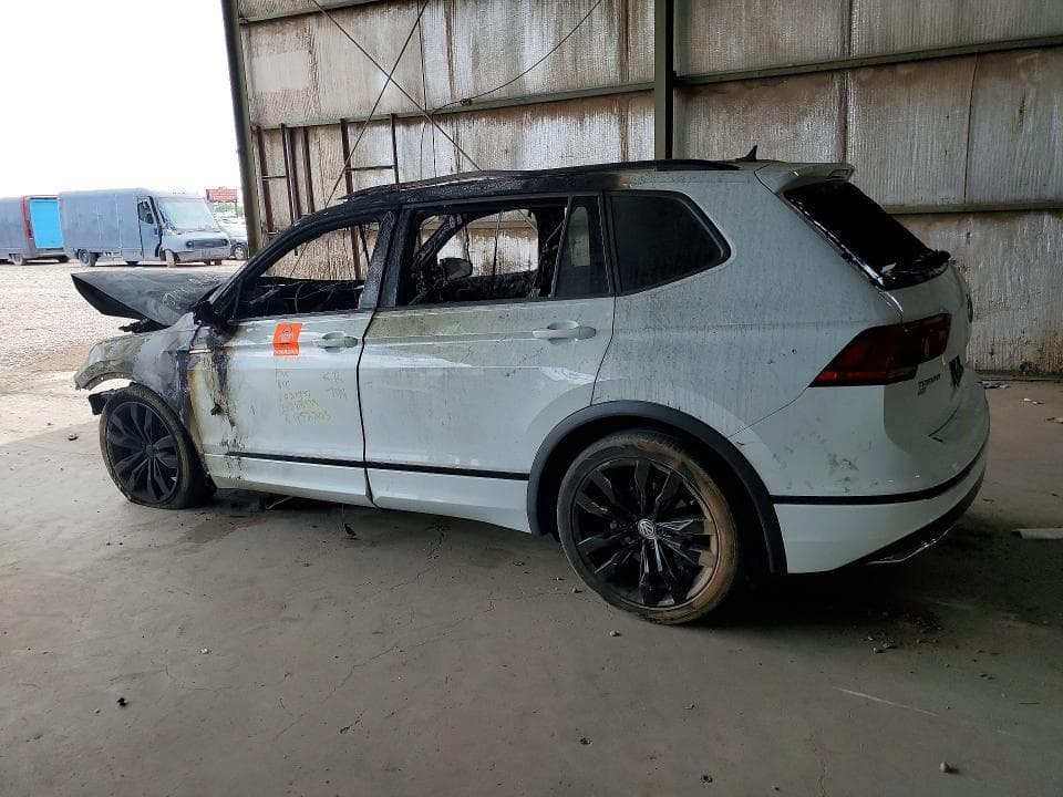 2021 VOLKSWAGEN TIGUAN SE 2