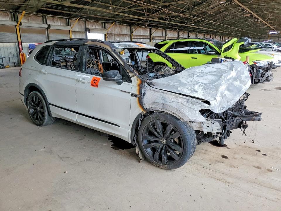 2021 VOLKSWAGEN TIGUAN SE 4