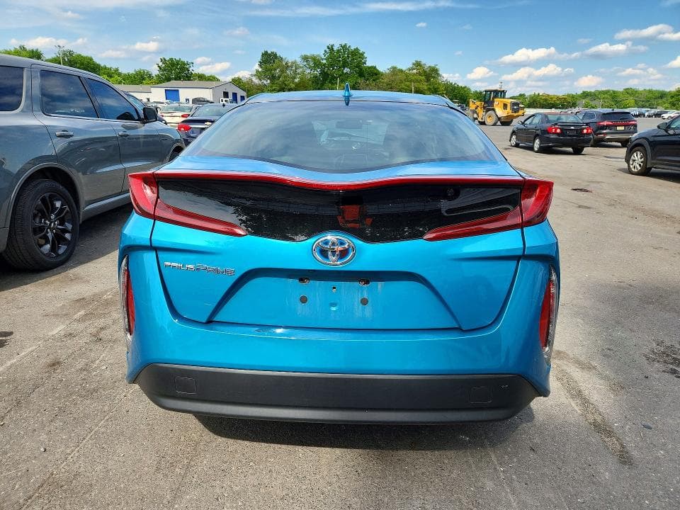 2017 TOYOTA PRIUS PRIME PREMIUM 6