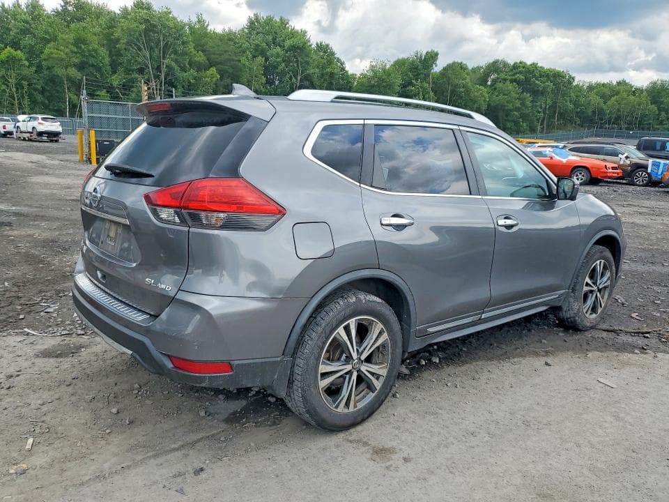 2017 NISSAN ROGUE SL 3