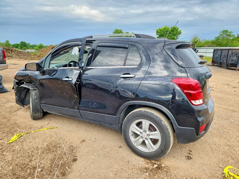 2020 CHEVROLET TRAX 1LT 2