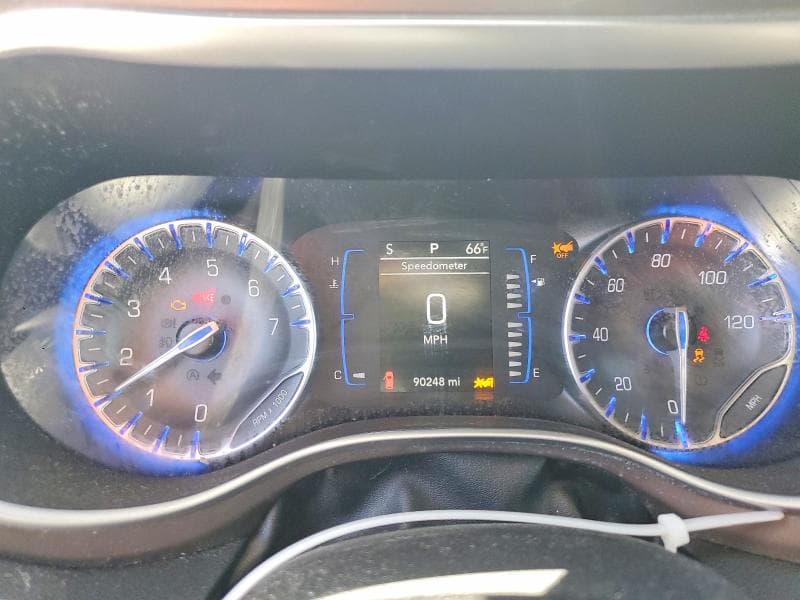 2021 CHRYSLER VOYAGER LXI 9