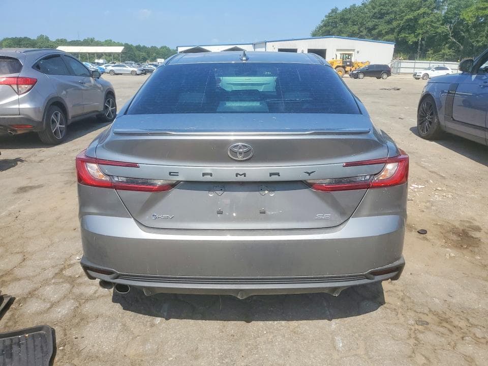 2025 TOYOTA CAMRY SE 6