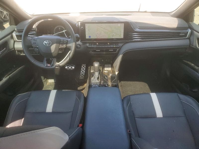 2025 TOYOTA CAMRY SE 8