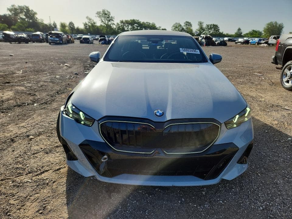 2024 BMW 540 XI 5