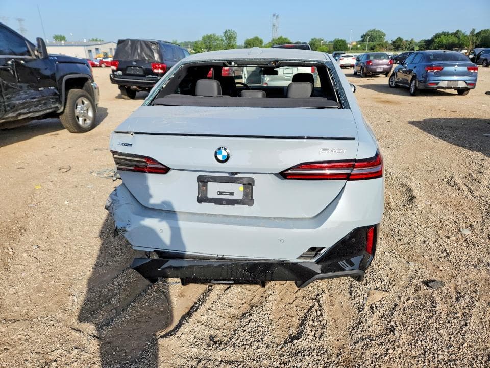 2024 BMW 540 XI 6