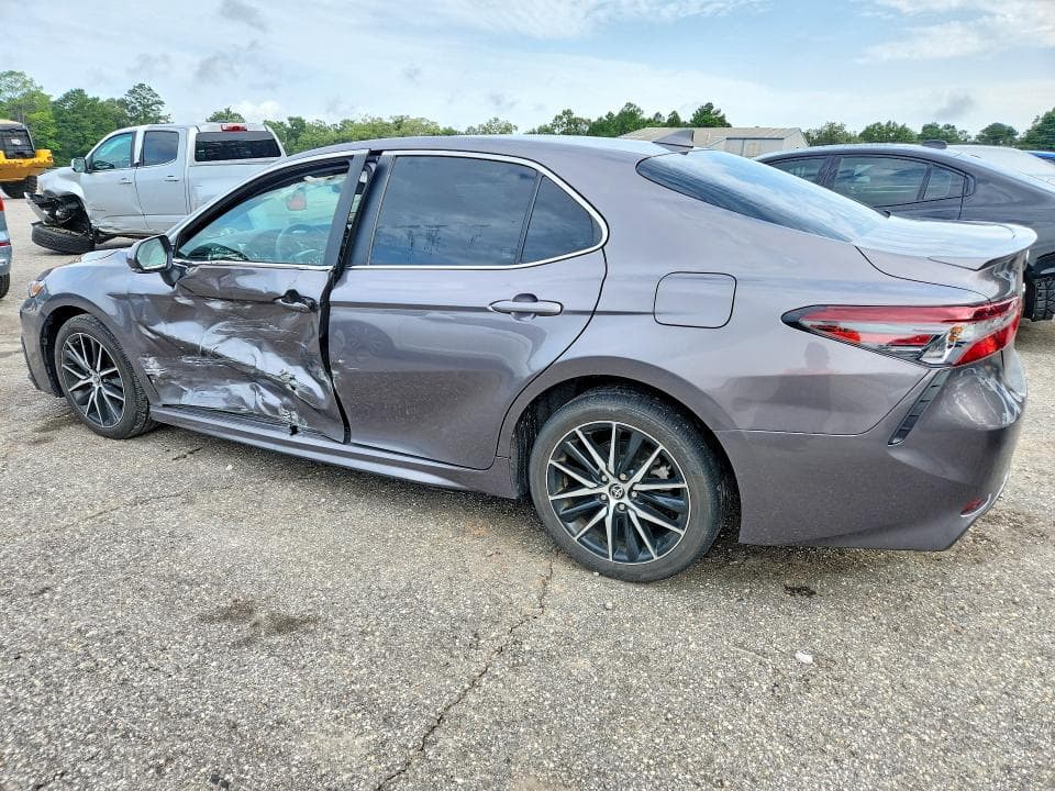 2023 TOYOTA CAMRY SE 2