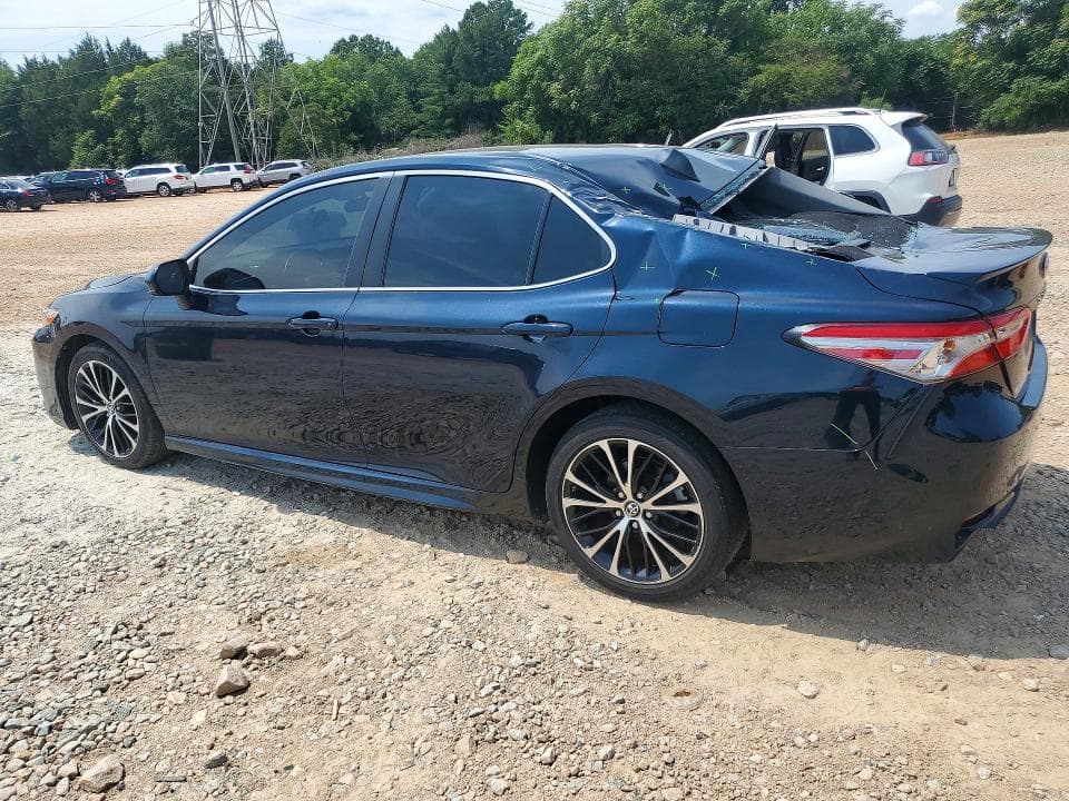 2018 TOYOTA CAMRY SE SE 2