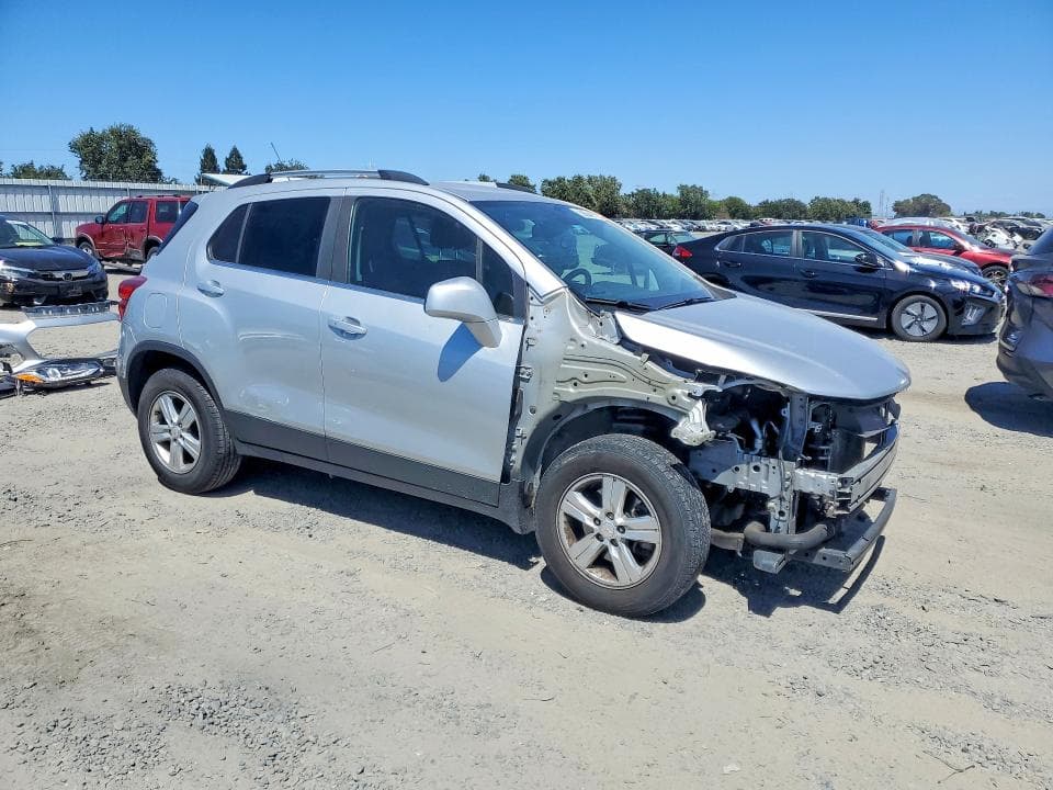 2020 CHEVROLET TRAX 1LT 4