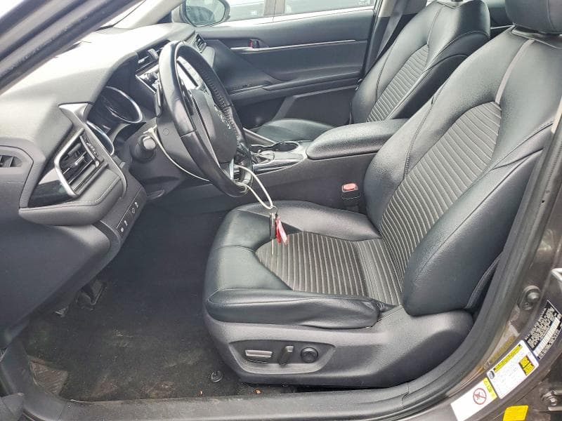 2019 TOYOTA CAMRY SE 7