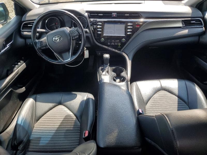 2019 TOYOTA CAMRY SE 8