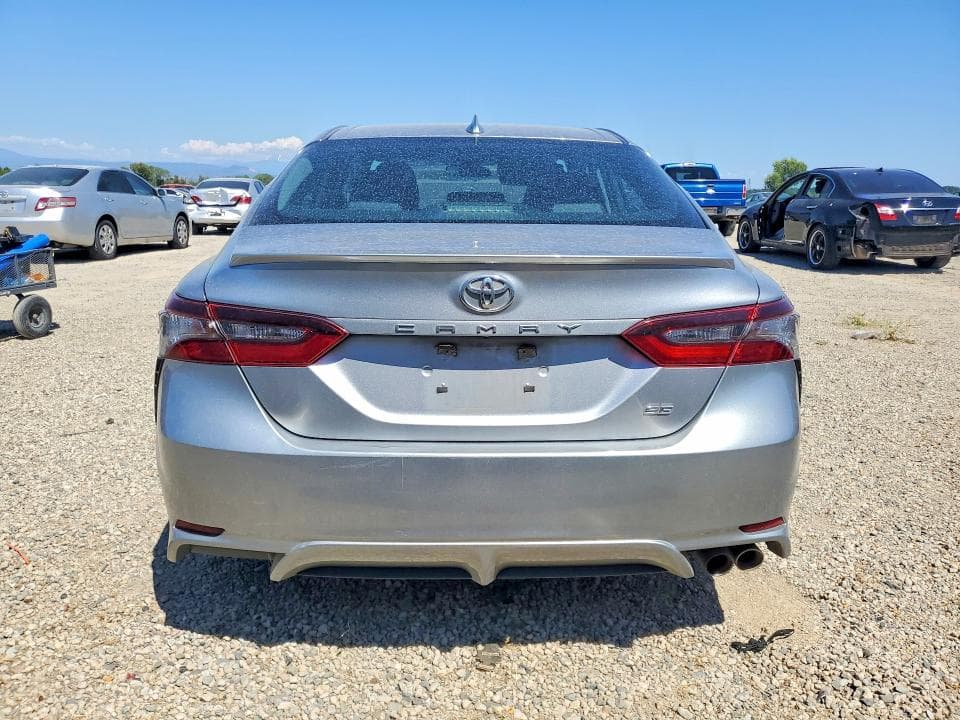 2021 TOYOTA CAMRY SE 6