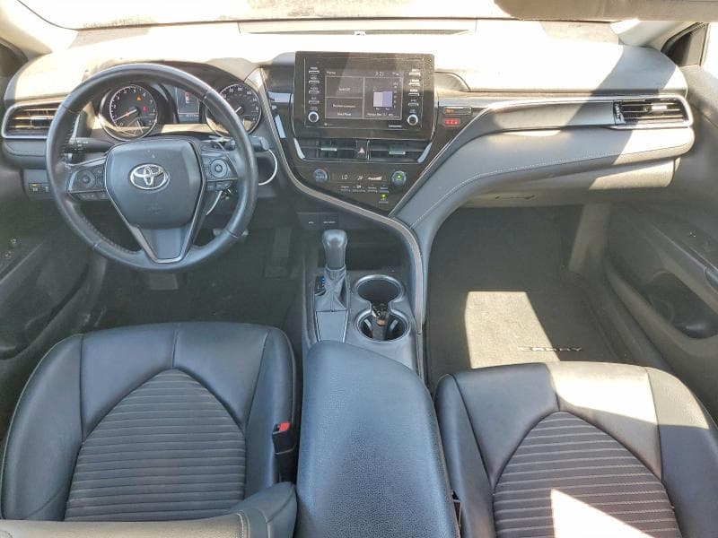 2021 TOYOTA CAMRY SE 8