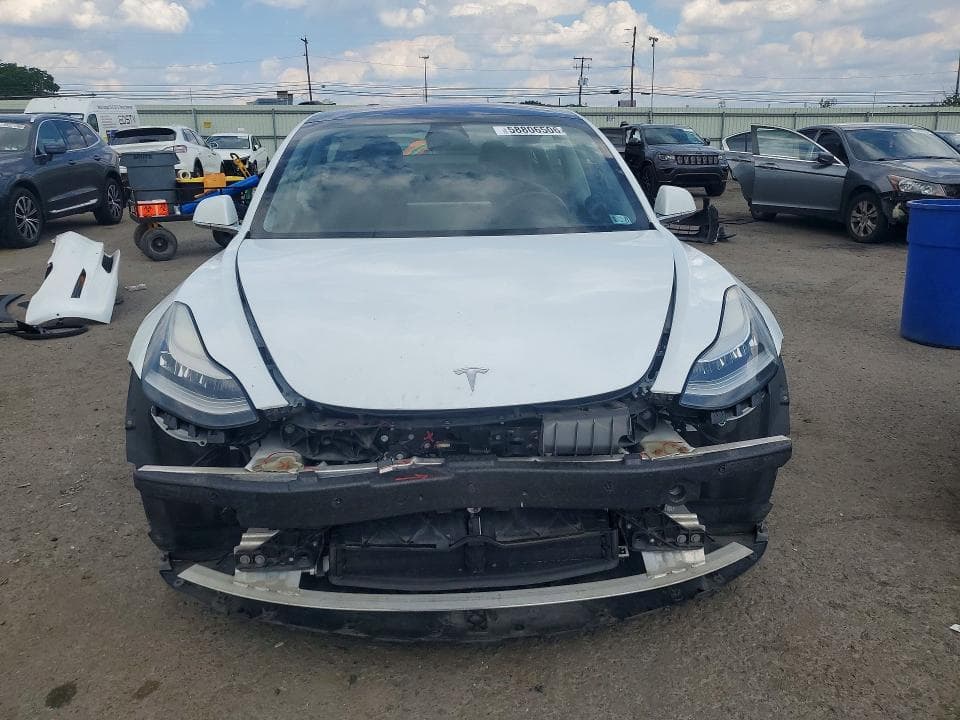 2018 TESLA MODEL 3 5