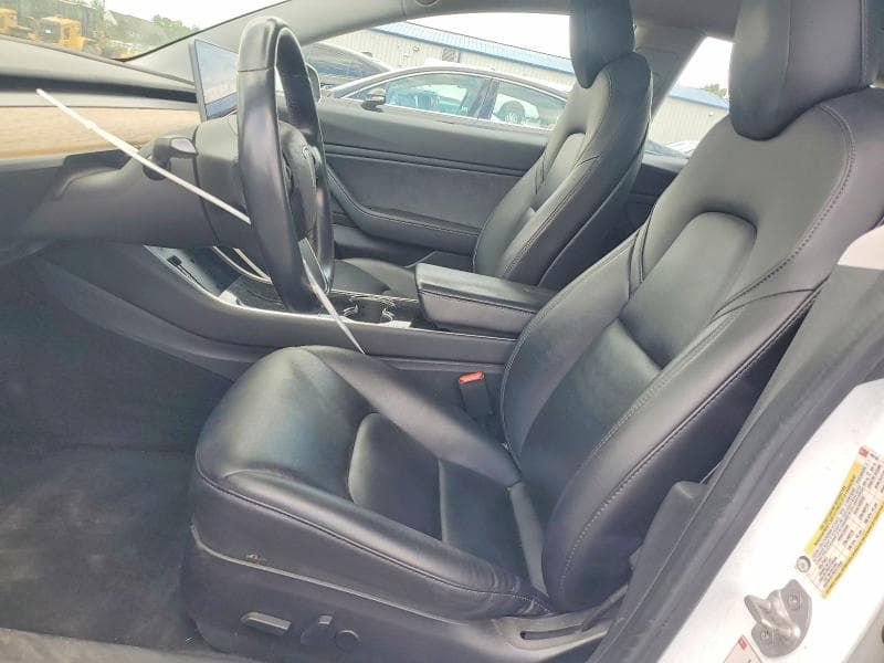 2018 TESLA MODEL 3 7
