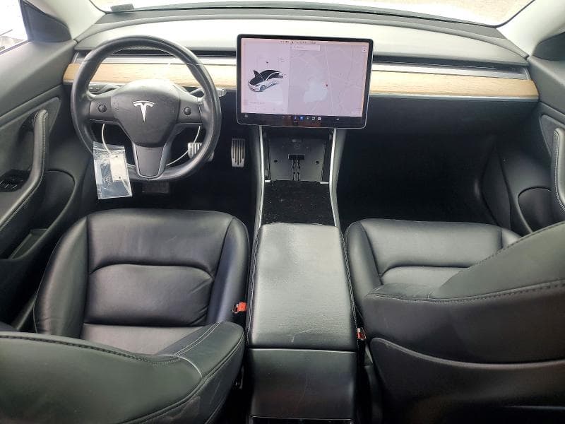 2018 TESLA MODEL 3 8