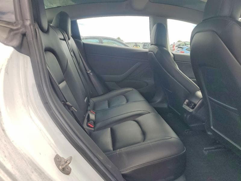2018 TESLA MODEL 3 10