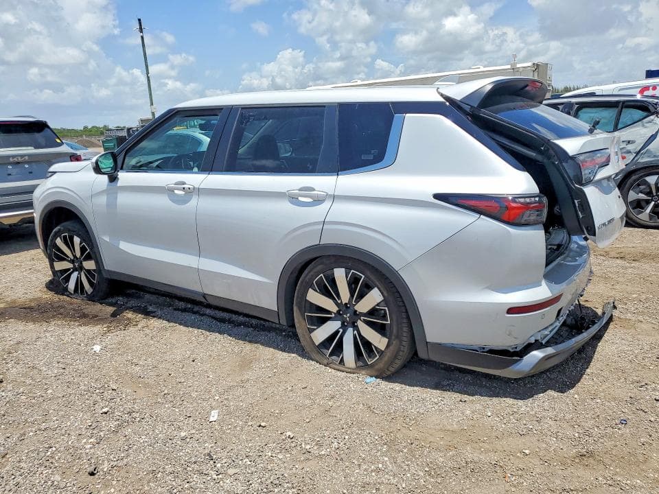 2025 MITSUBISHI OUTLANDER SE 2