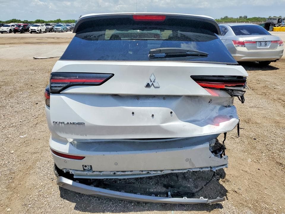 2025 MITSUBISHI OUTLANDER SE 6