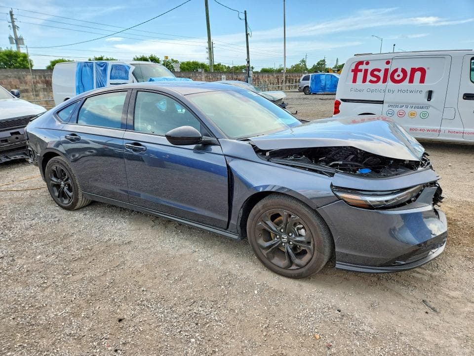 2025 HONDA ACCORD SE 4