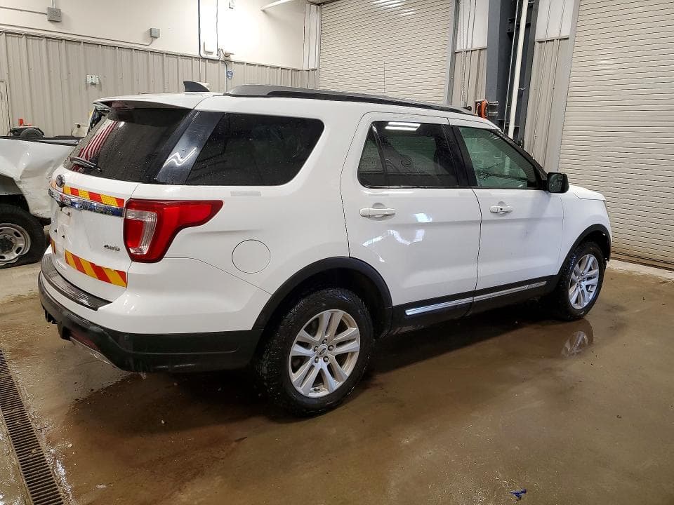 2019 FORD EXPLORER XLT 3