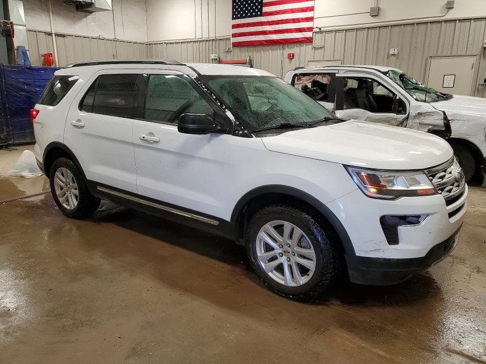 2019 FORD EXPLORER XLT 4