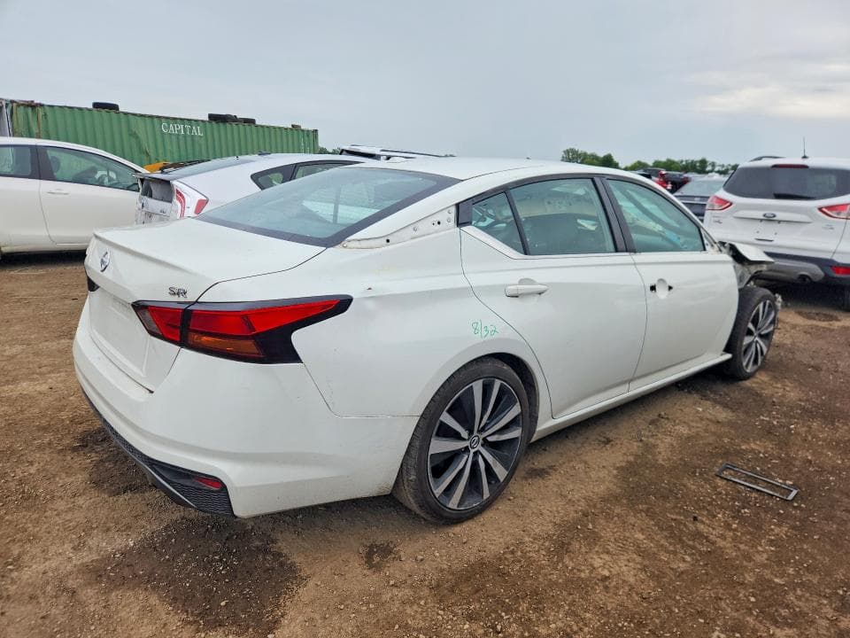 2019 NISSAN ALTIMA SR SR 3