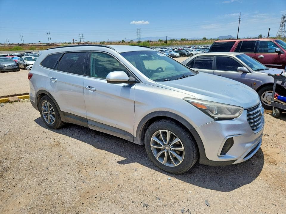 2017 HYUNDAI SANTA FE SE SE 4
