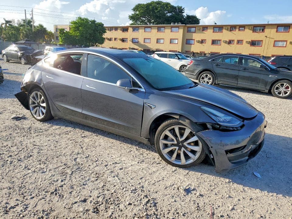 2019 TESLA MODEL 3 4