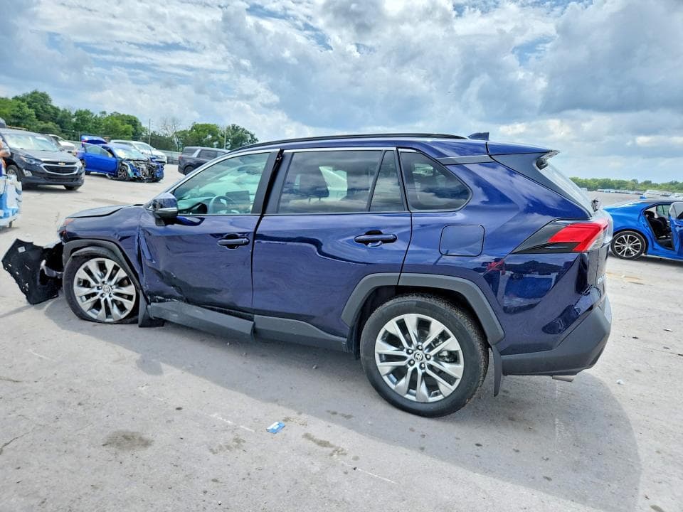 2024 TOYOTA RAV4 XLE PREMIUM 2