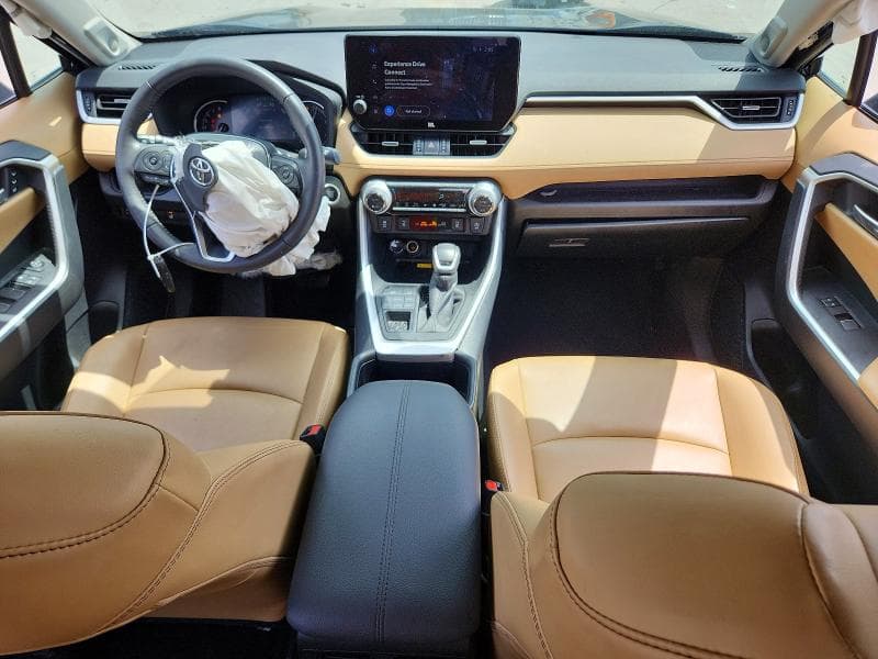 2024 TOYOTA RAV4 XLE PREMIUM 8
