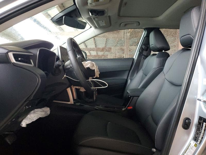 2025 TOYOTA COROLLA CROSS XLE 14