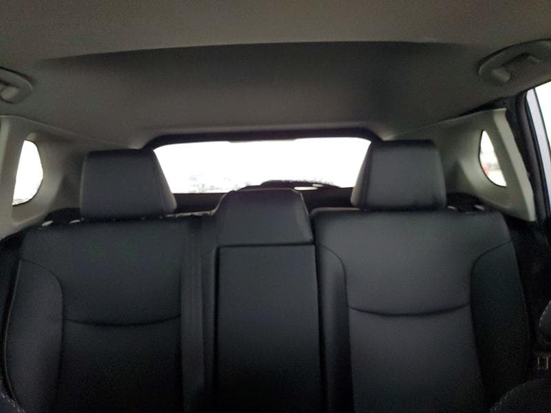 2025 TOYOTA COROLLA CROSS XLE 19