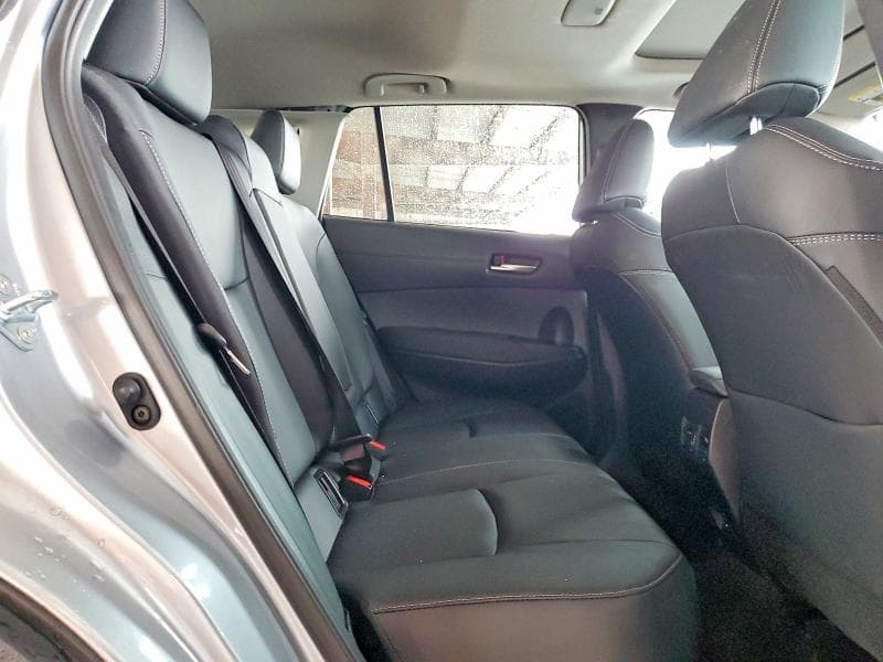 2025 TOYOTA COROLLA CROSS XLE 21