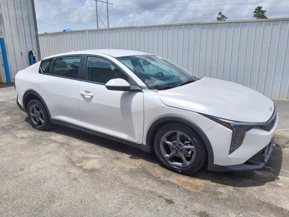 2026 KIA K4 LXS 4