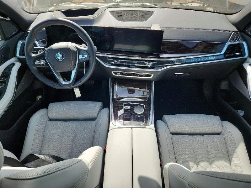 2025 BMW X5 XDRIVE40I 8