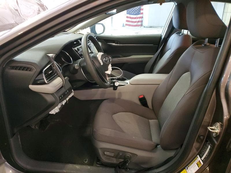 2020 TOYOTA CAMRY LE 7