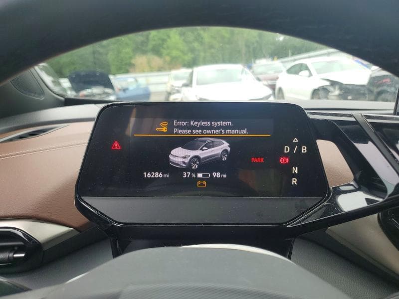 2024 VOLKSWAGEN ID.4 9