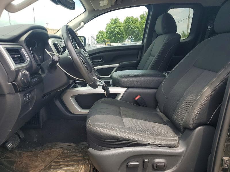 2017 NISSAN TITAN SV 7