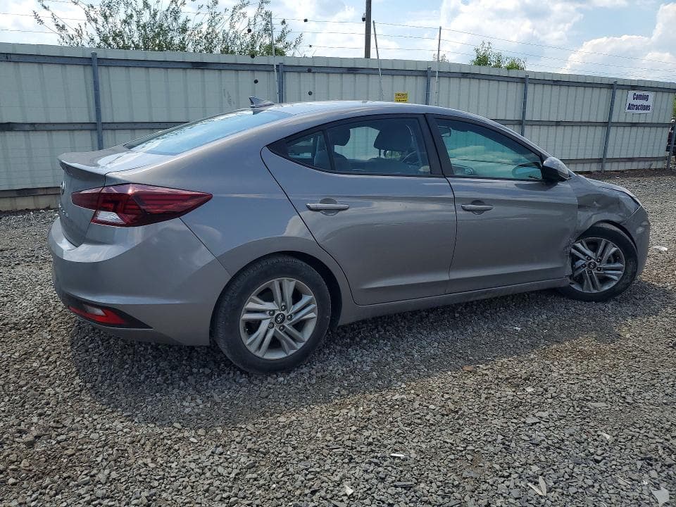 2020 HYUNDAI ELANTRA SEL 3