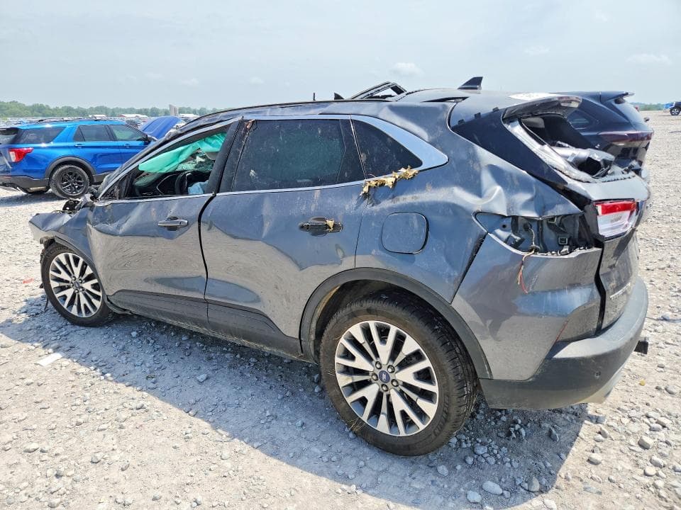 2022 FORD ESCAPE TITANIUM 2