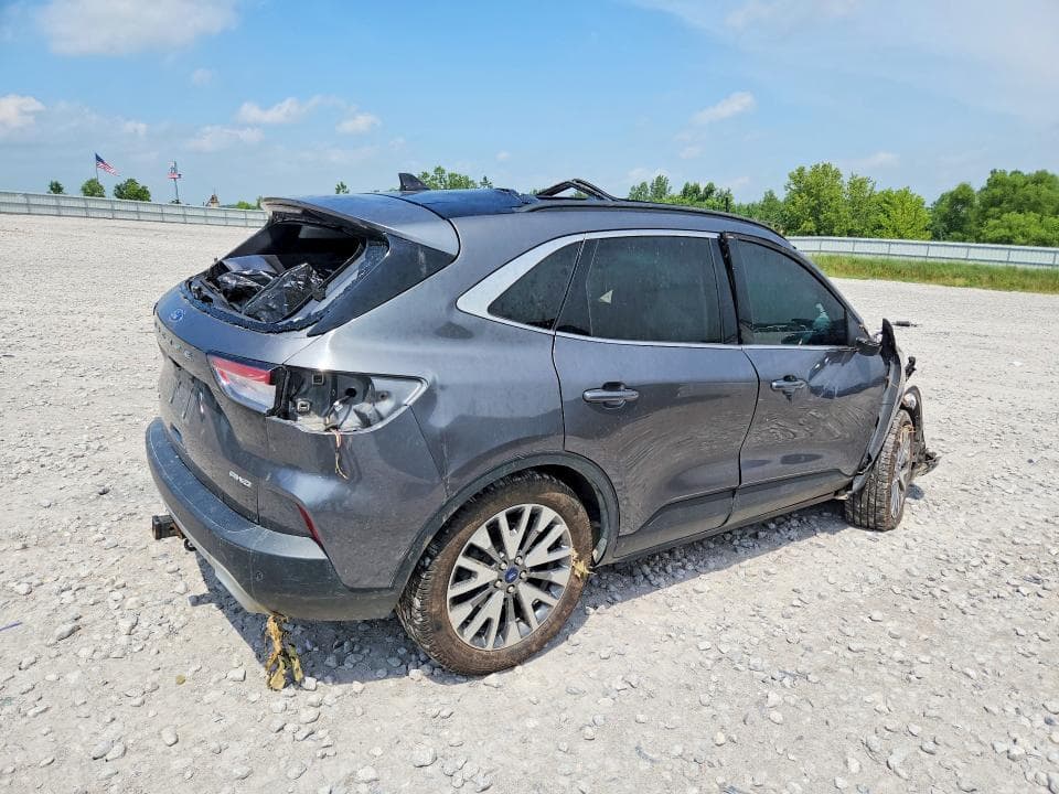 2022 FORD ESCAPE TITANIUM 3