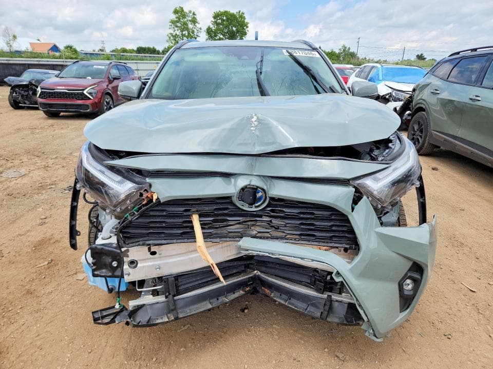 2023 TOYOTA RAV4 XLE PREMIUM 5