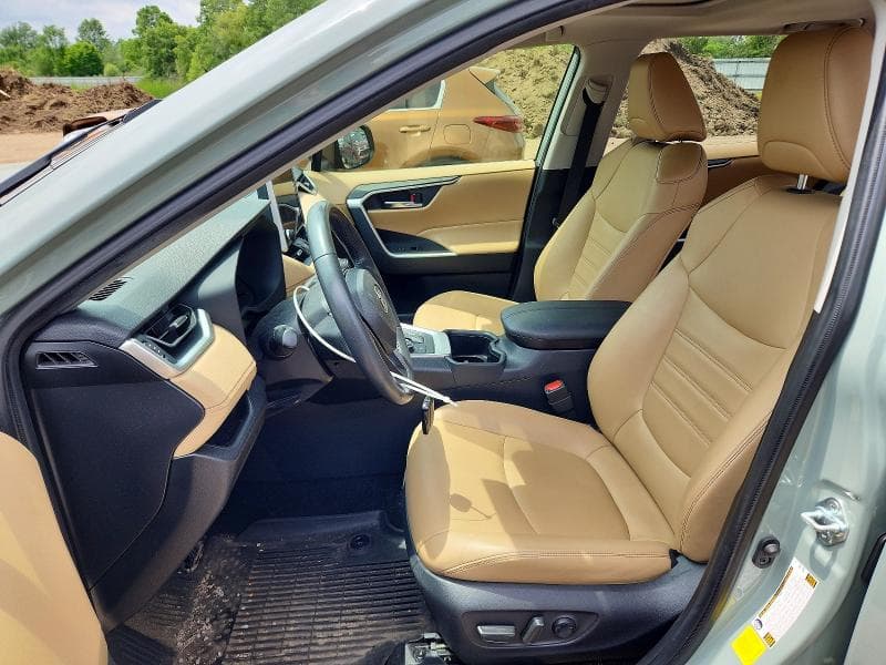 2023 TOYOTA RAV4 XLE PREMIUM 7