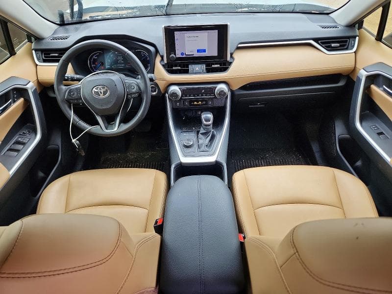 2023 TOYOTA RAV4 XLE PREMIUM 8