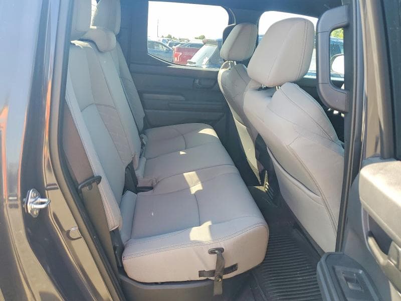 2025 TOYOTA TACOMA SR5 10
