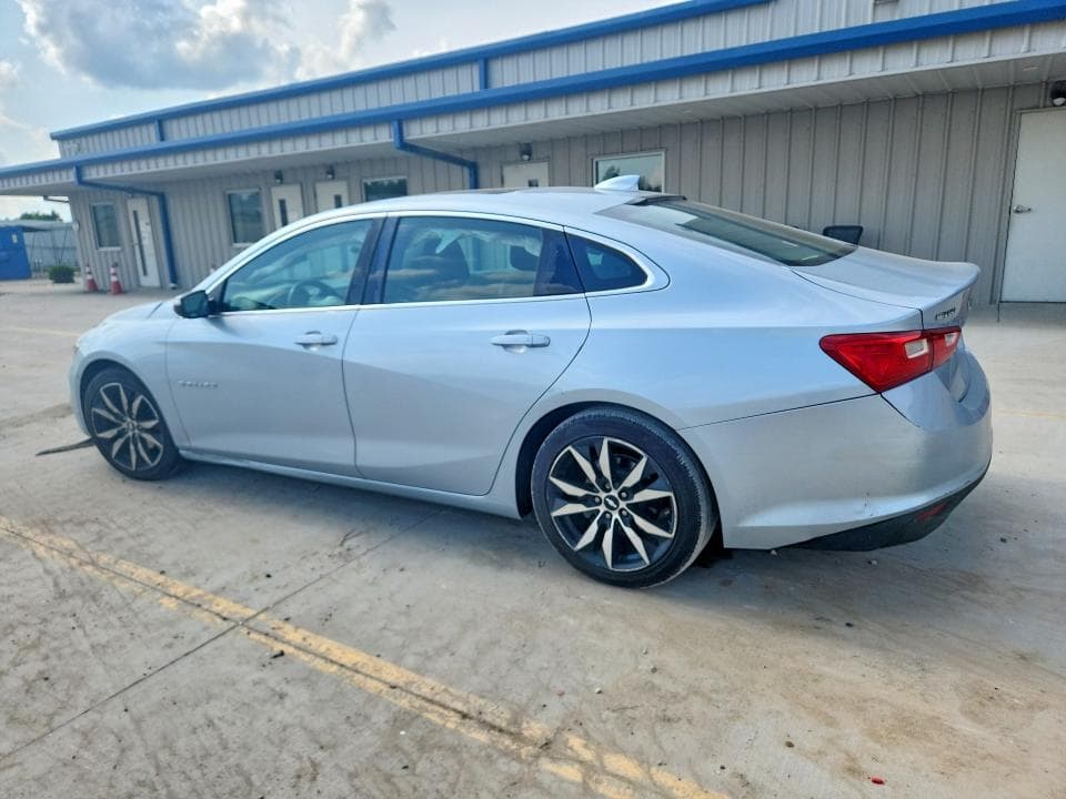 2018 CHEVROLET MALIBU LT 2