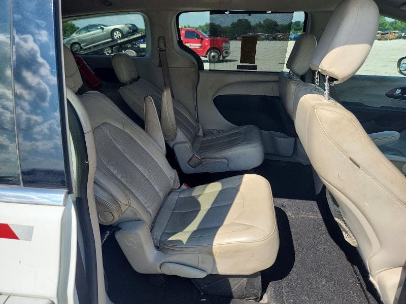 2021 CHRYSLER VOYAGER LXI LXI 12